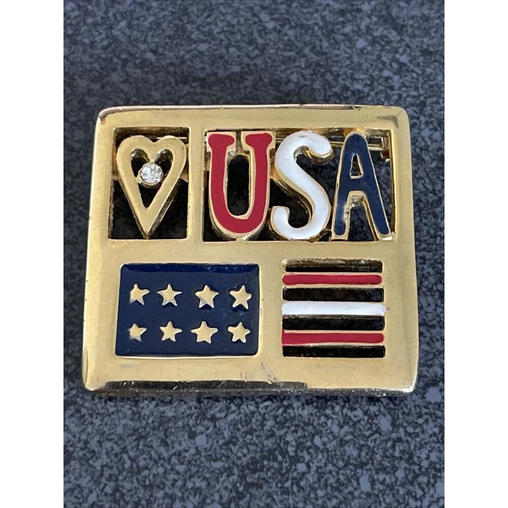 Vtg USA Patriotic Stars Stripes Rhinestone Enamel Gold Tone Brooch Pin